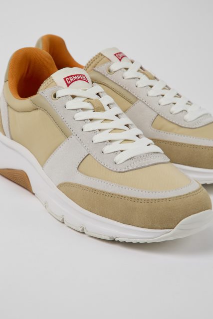 Dizaino Drift Beige Ir Baltos Nubuko Spalvos Sportbačiai Vyrams Kemperiui