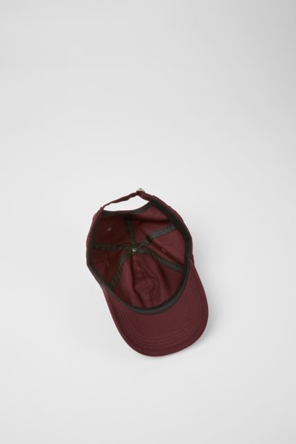 Bordo Spalvos Kepurė Su Kemperio Logotipu