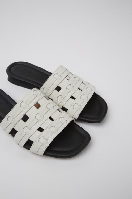 Camper Casi Myra Balti Odiniai Sandalai Moterims Naujokai
