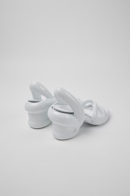 Kobarah Baltos Unisex Sandalai Išskirtinis Kemperis